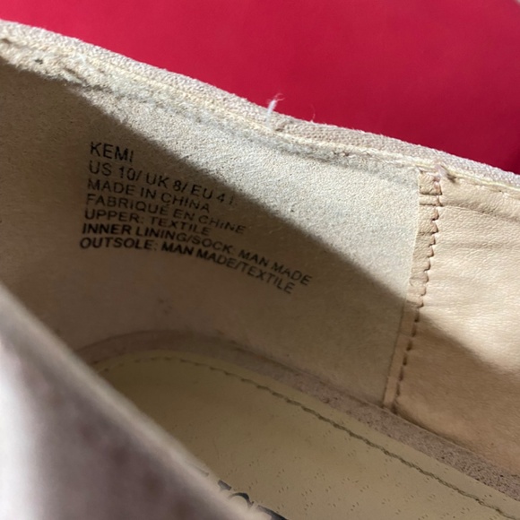 Just Fab Blush Ruffle Flats - Size 10 - Picture 4 of 4